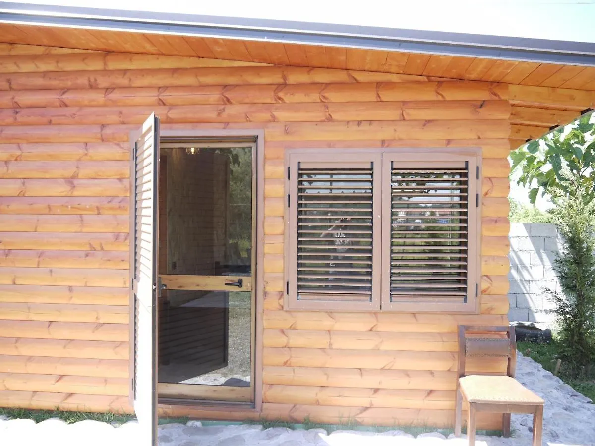Windmill Shkodra Gesthouse Camping & Grill Campsite Shkoder