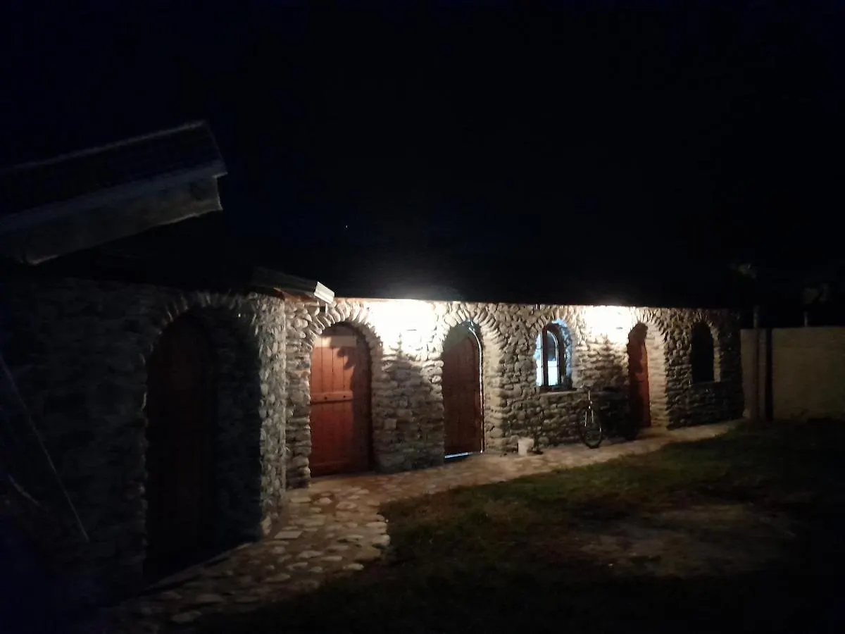 Windmill Shkodra Gesthouse Camping & Grill Campingplatz