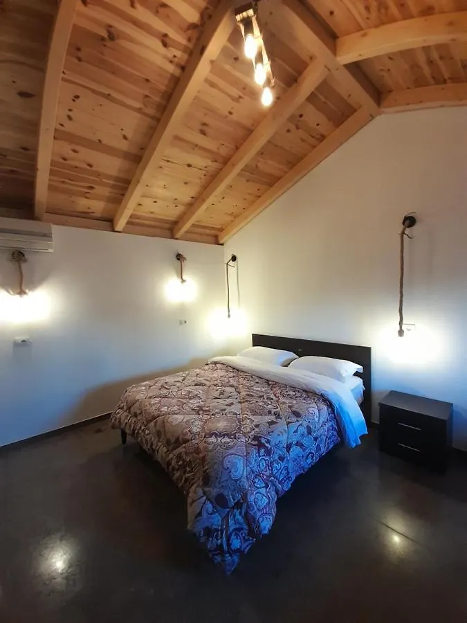Windmill Shkodra Gesthouse Camping & Grill 0*, Shkoder Albania