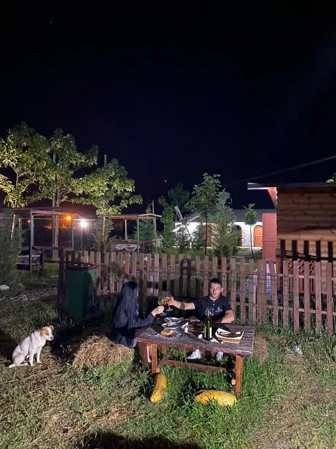 Windmill Shkodra Gesthouse Camping & Grill 0*, Shkoder
