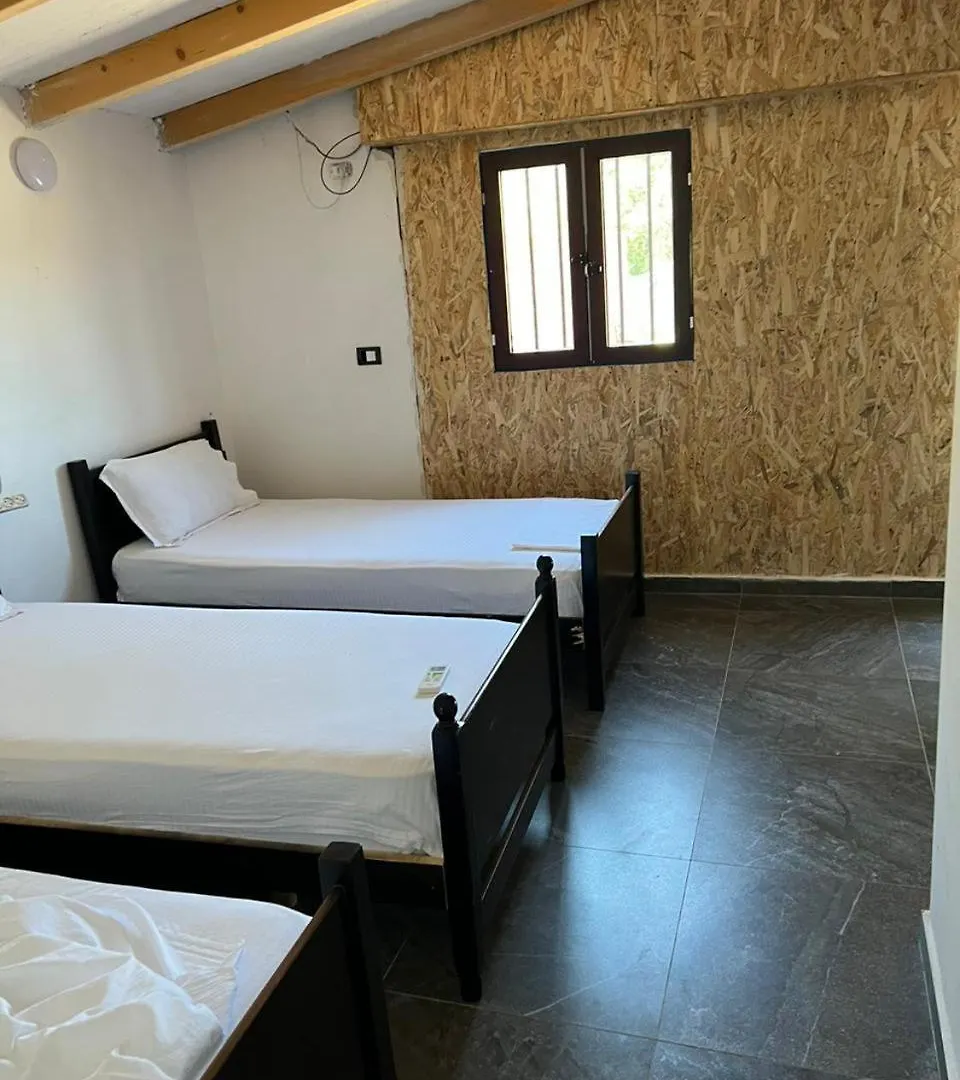 Campingplatz Windmill Shkodra Gesthouse Camping & Grill Albanien
