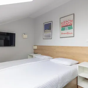 Esencja Warszawy Nowy Swiat Apartment Warsaw