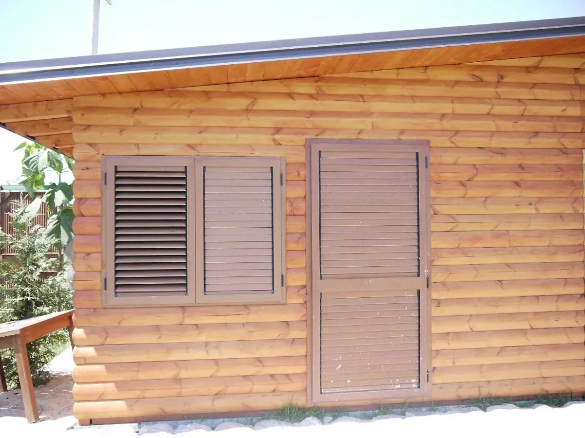 Windmill Shkodra Gesthouse Camping & Grill Shkoder