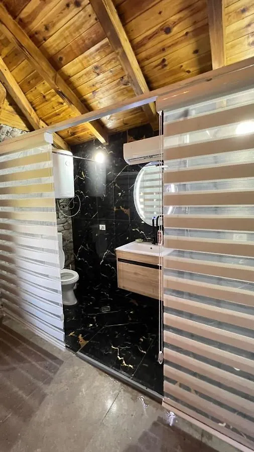 Windmill Shkodra Gesthouse Camping & Grill Albania